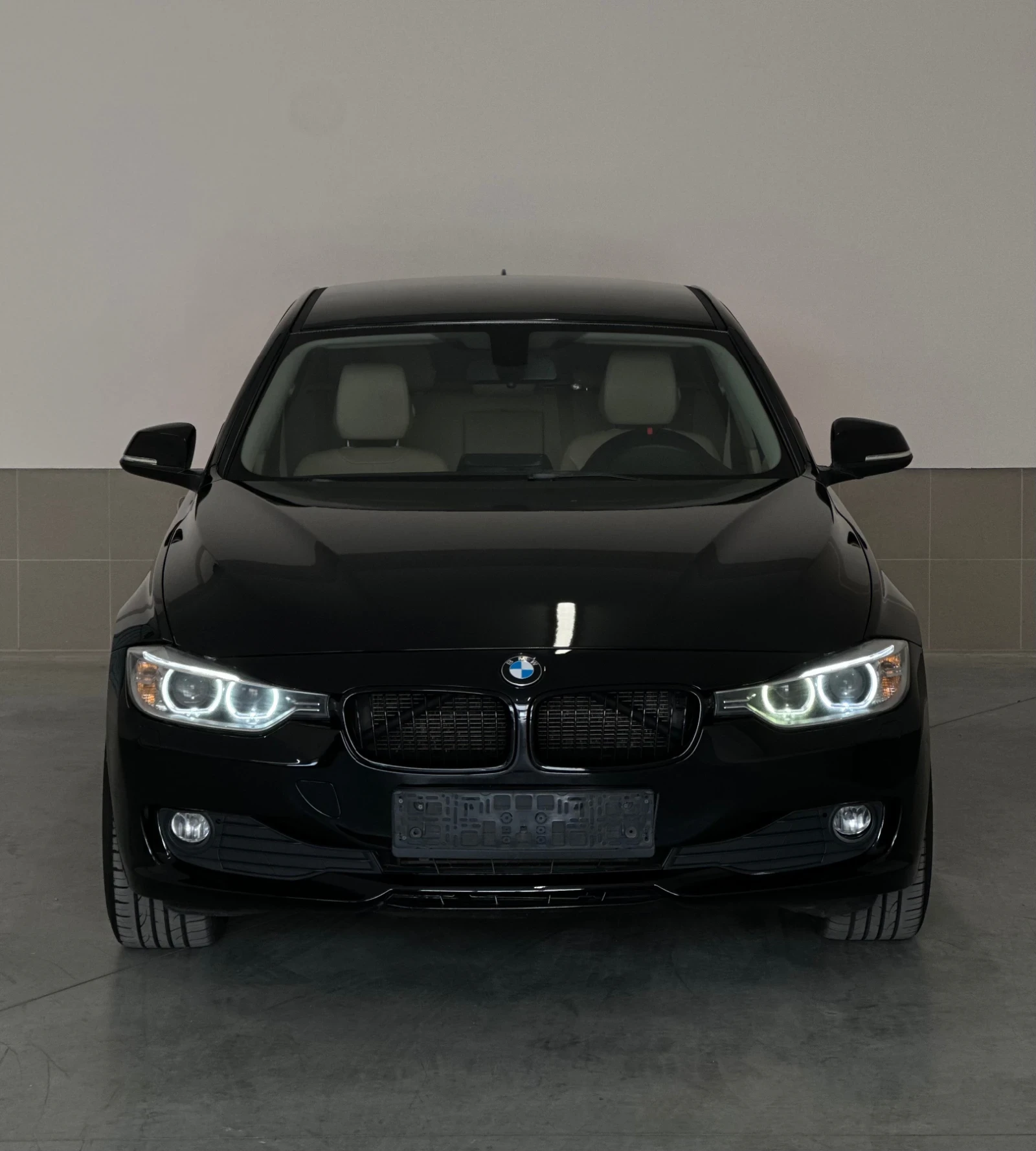 BMW 320 F30/X-Drive/Фактури от BMW/CarPlay/ЦЕНА 2 ДНИ!FULL