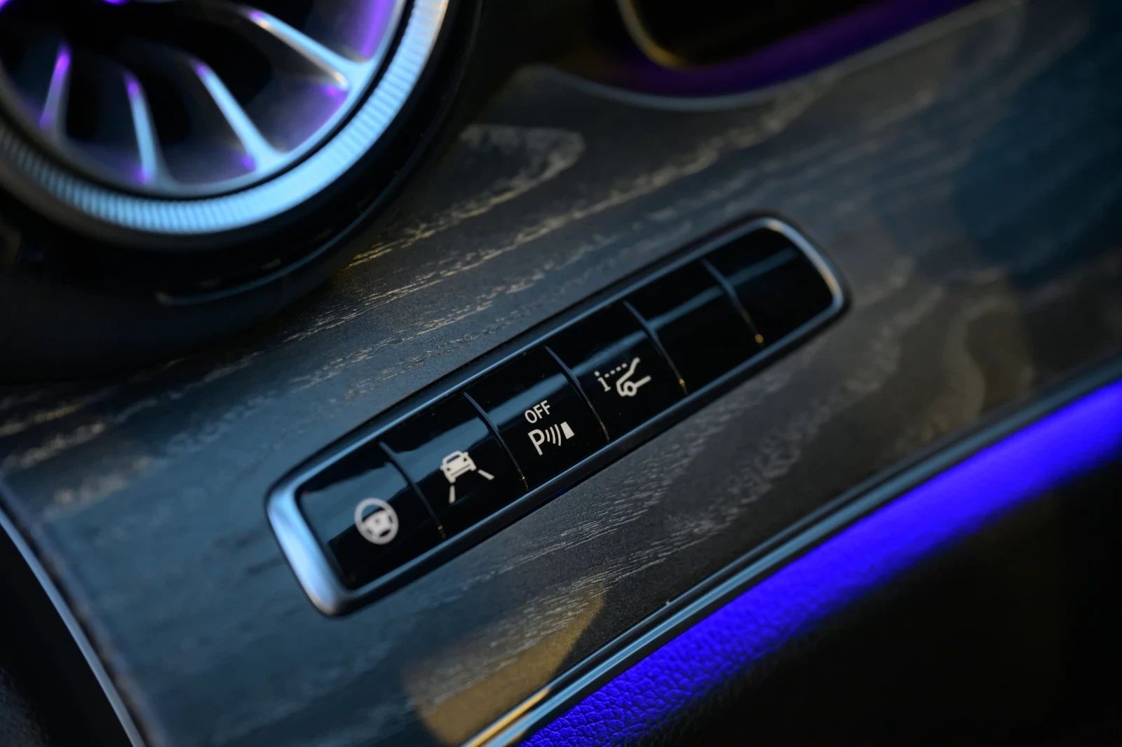 Mercedes-Benz CLS 400, снимка 15 - Автомобили и джипове - 55098141