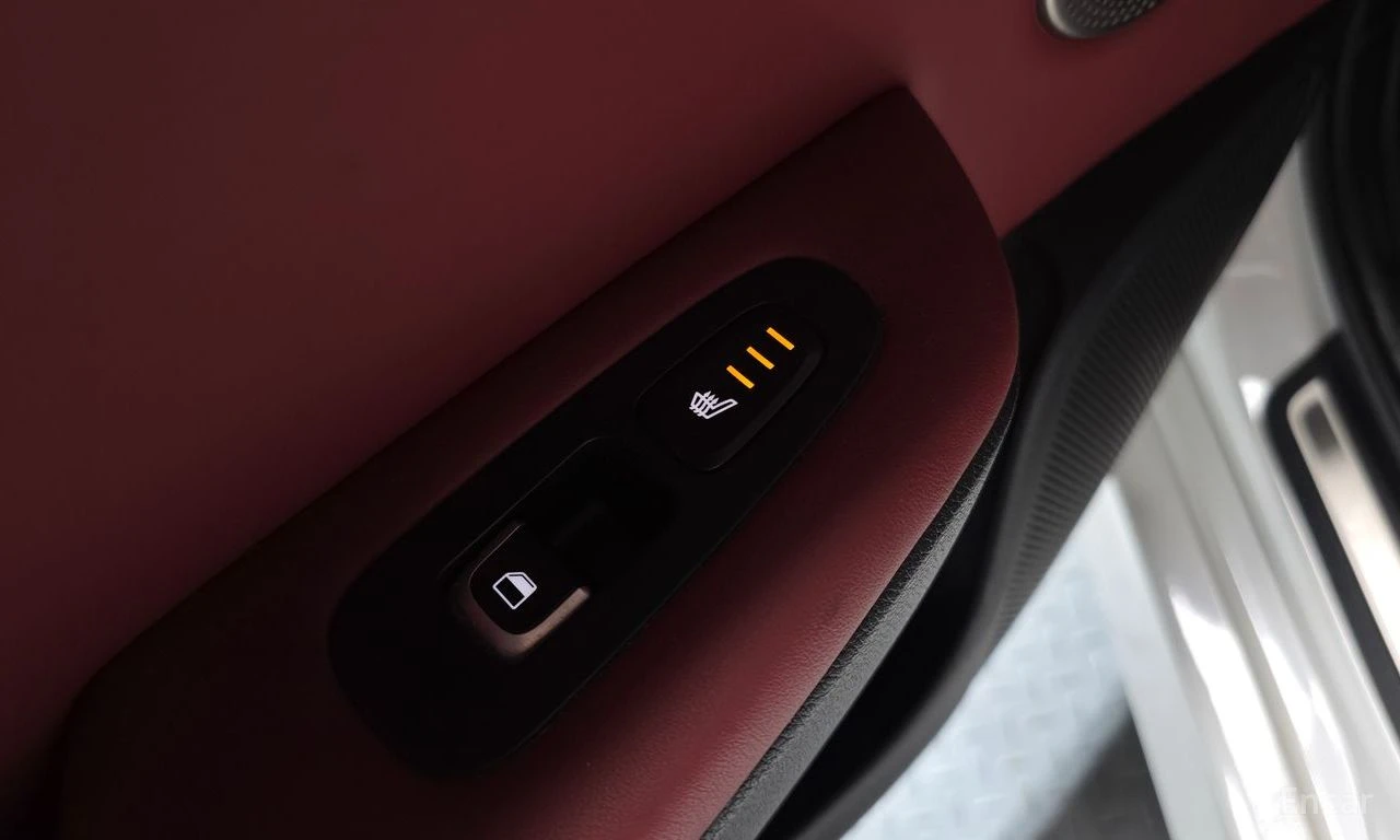 Kia Stinger 3.3 GT AWD* DISTRONIC* HARMAN KARDON* 360* ХЕДЪП* , снимка 16 - Автомобили и джипове - 55244653