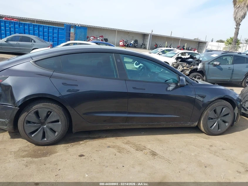 Tesla Model 3 Long Range Rear-Wheel Drive/Standard Rear-Wheel Dr, снимка 13 - Автомобили и джипове - 55287367