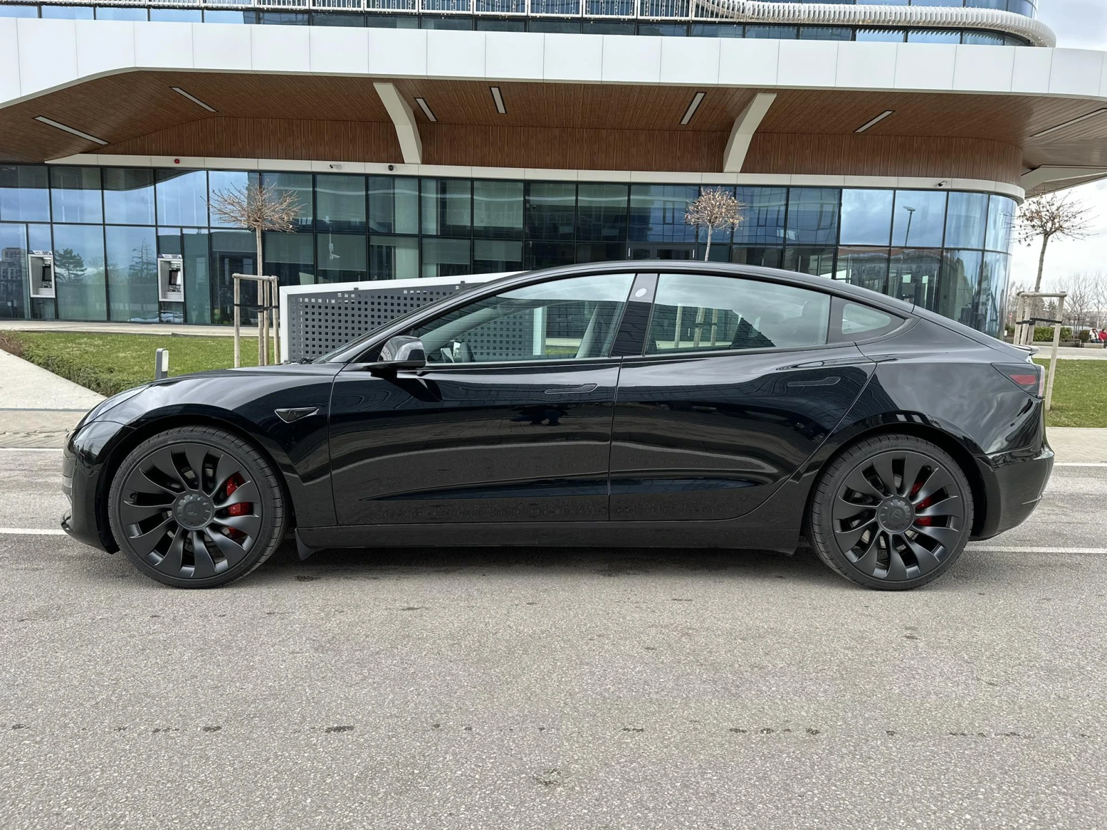 Tesla Model 3 PREFORMANCE, снимка 4 - Автомобили и джипове - 55992490
