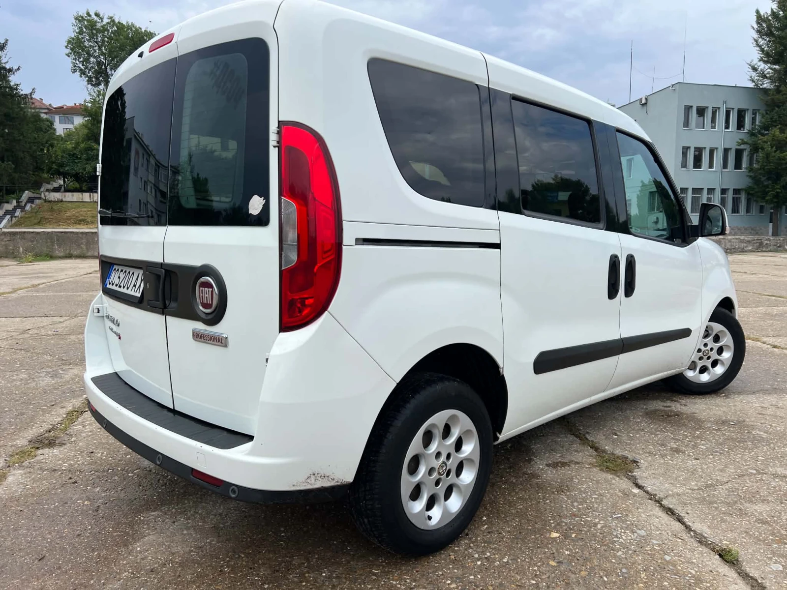 Fiat Doblo, снимка 6 - Автомобили и джипове - 55878654