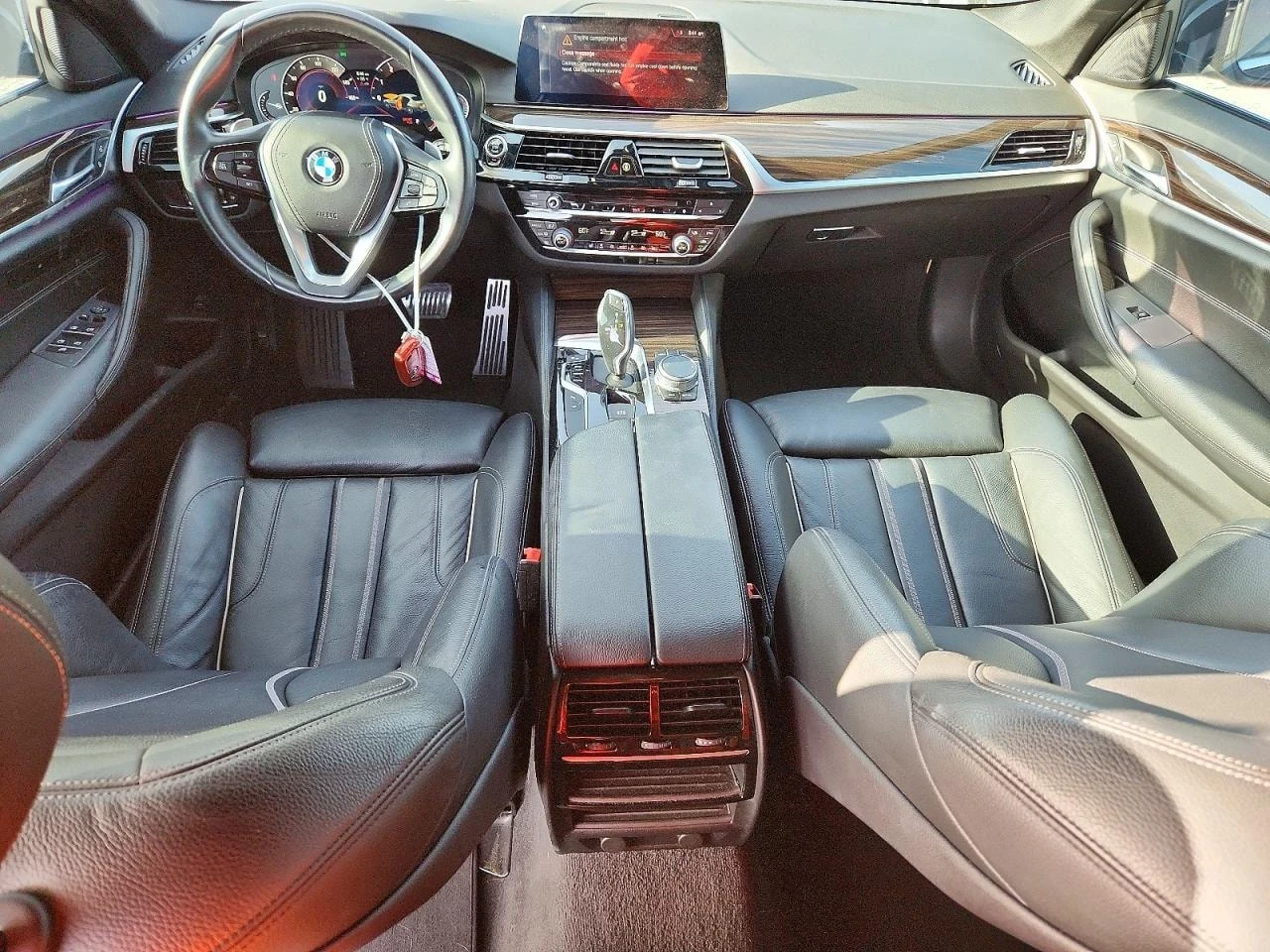 BMW 540 Carfax / Автокредит / От Застраховател, снимка 8 - Автомобили и джипове - 55988857