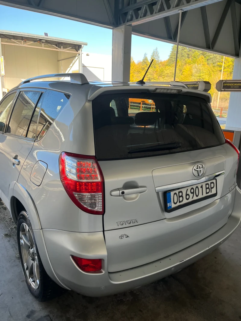 Toyota Rav4, снимка 2 - Автомобили и джипове - 47720831