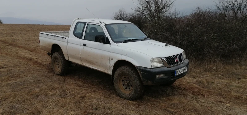 Mitsubishi L200, снимка 1 - Автомобили и джипове - 49278786