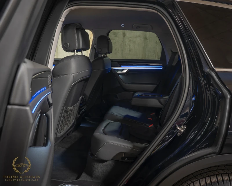 VW Touareg DIGITAL* 4MOTION* FULL SERVICE HISTORY* 128 000KM*, снимка 11 - Автомобили и джипове - 52728597