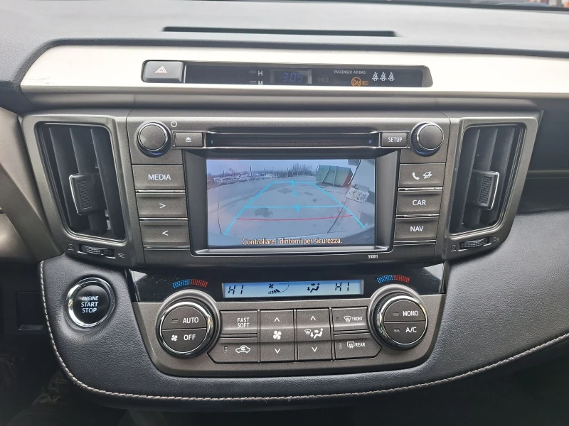 Toyota Rav4 2.0D4D NAVI Реални км.!!!, снимка 11 - Автомобили и джипове - 53222764