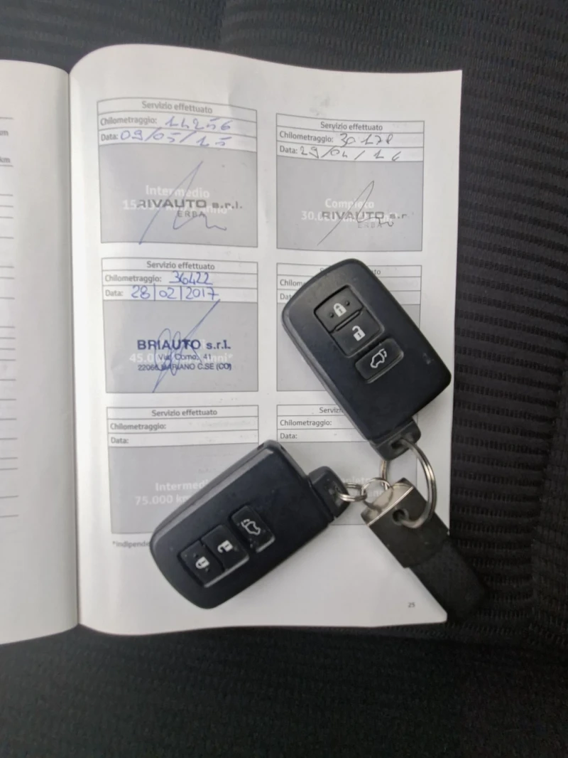 Toyota Rav4 2.0D4D NAVI Реални км.!!!, снимка 13 - Автомобили и джипове - 53222764