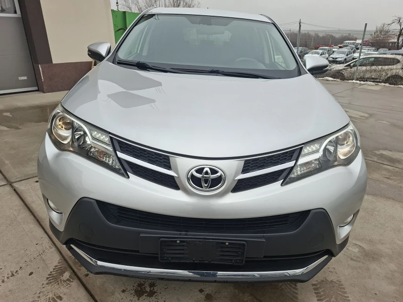 Toyota Rav4 2.0D4D NAVI Реални км.!!!, снимка 2 - Автомобили и джипове - 53222764