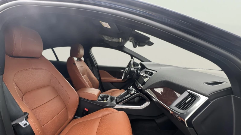 Jaguar I-Pace 90kWh, снимка 11 - Автомобили и джипове - 53257878