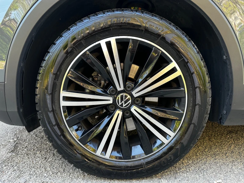 VW Tiguan 2, 0 TDI FACELIFT - 37990 лв. - 38926502 | Car24.bg