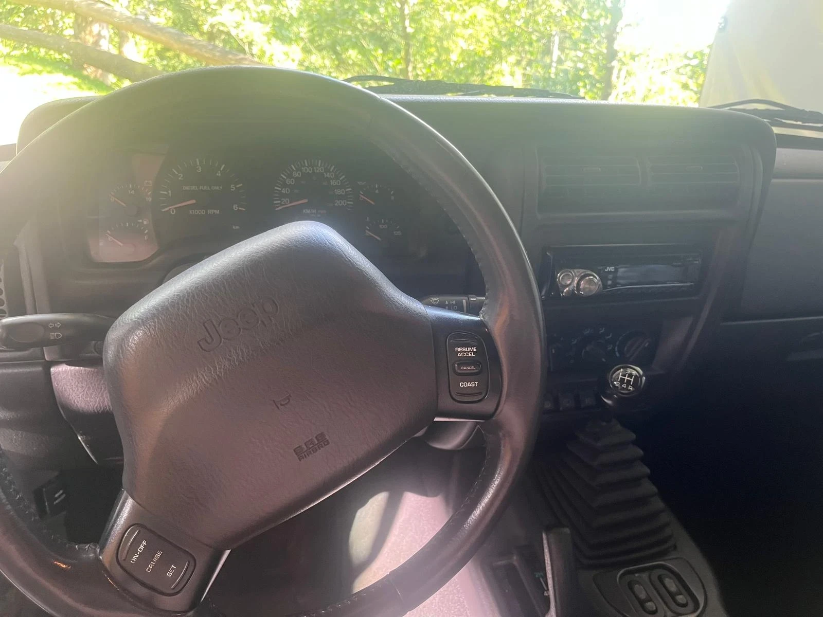 Jeep Cherokee 2.5TD - изображение 10