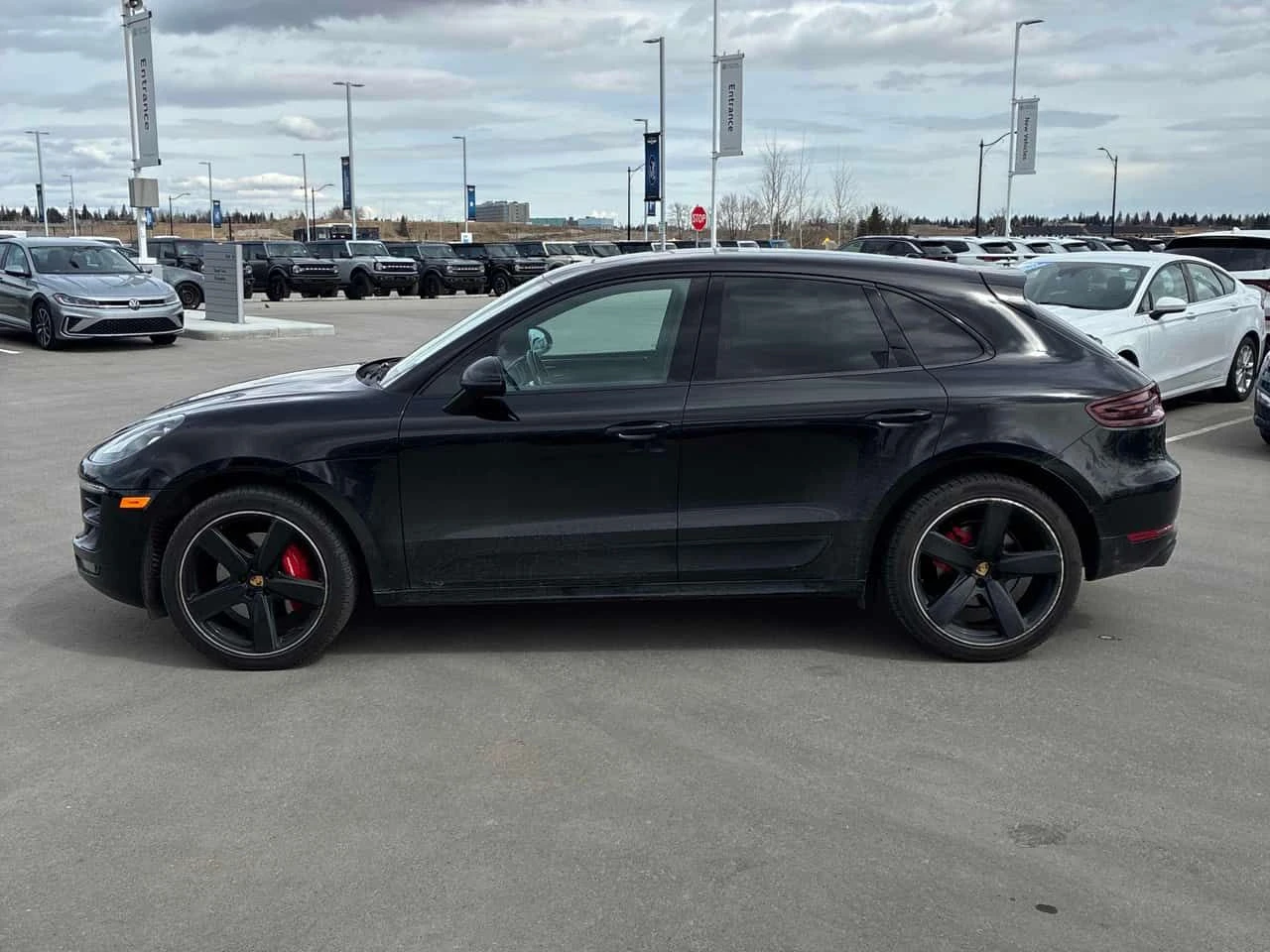 Porsche Macan GTS * CARFAX * Един собственик * Без инциденти * , снимка 3 - Автомобили и джипове - 54203081