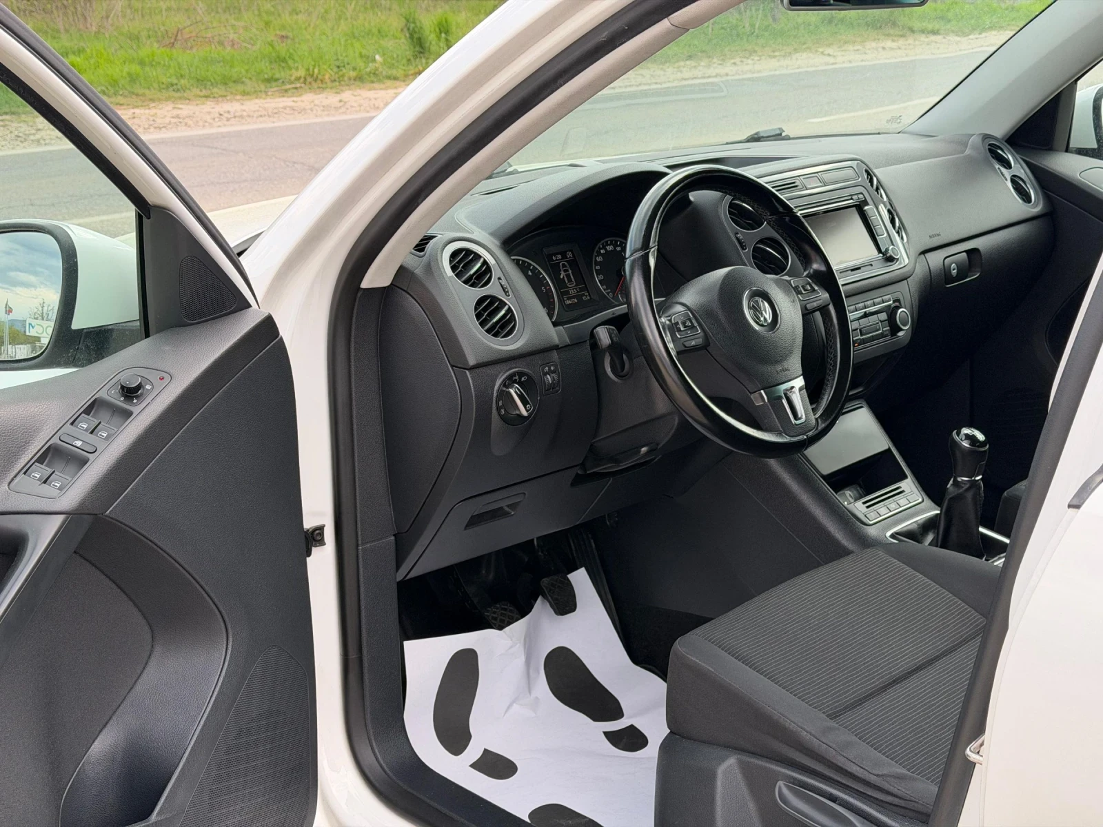 VW Tiguan 2.0TDI 140k.s   ������ | Mobile.bg � ����������� 9