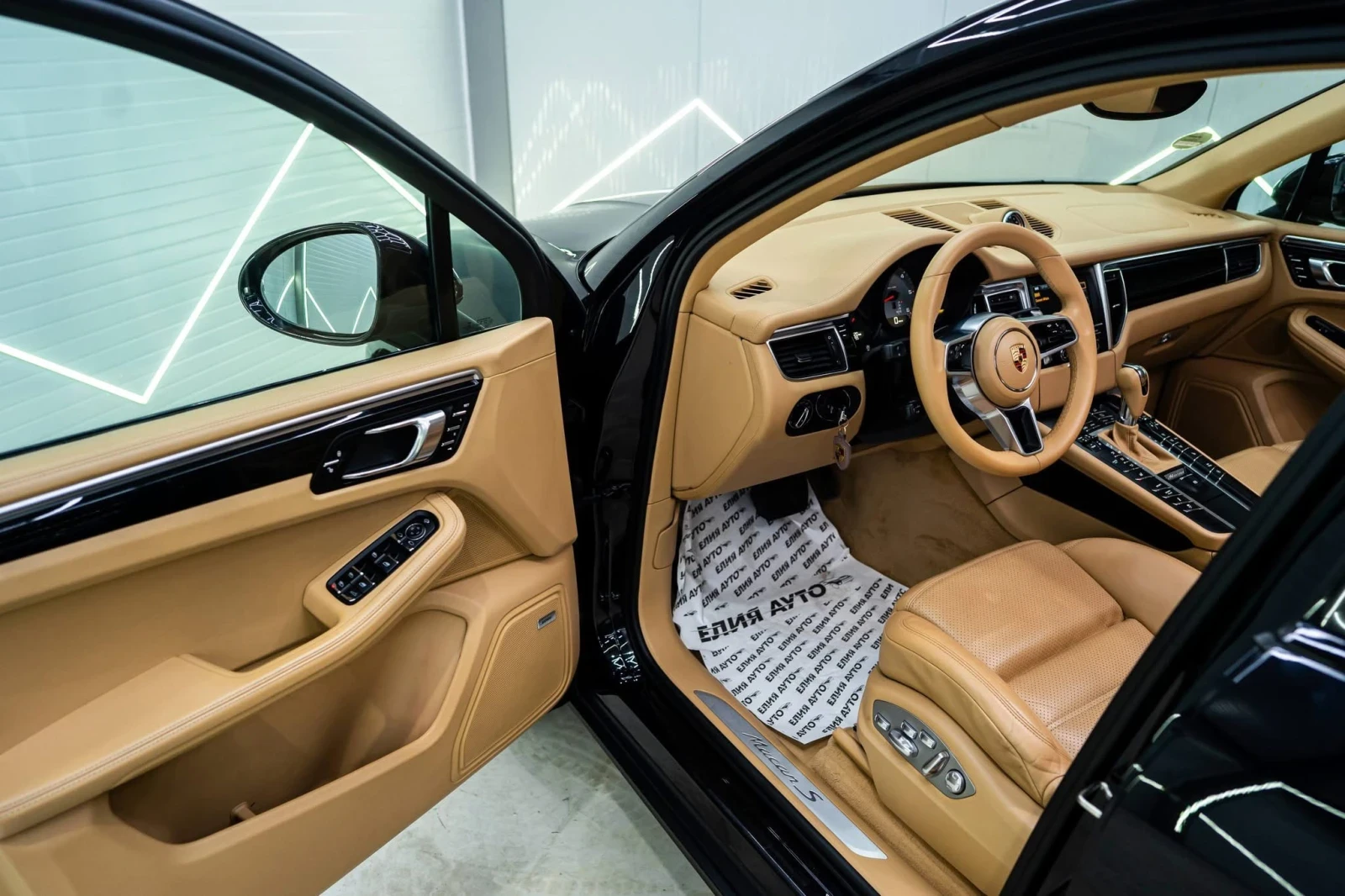 Porsche Macan 3.0D BLACK LINE LED NAVI ПАНО BOSE ЛИЗИНГ 100% , снимка 11 - Автомобили и джипове - 54770160