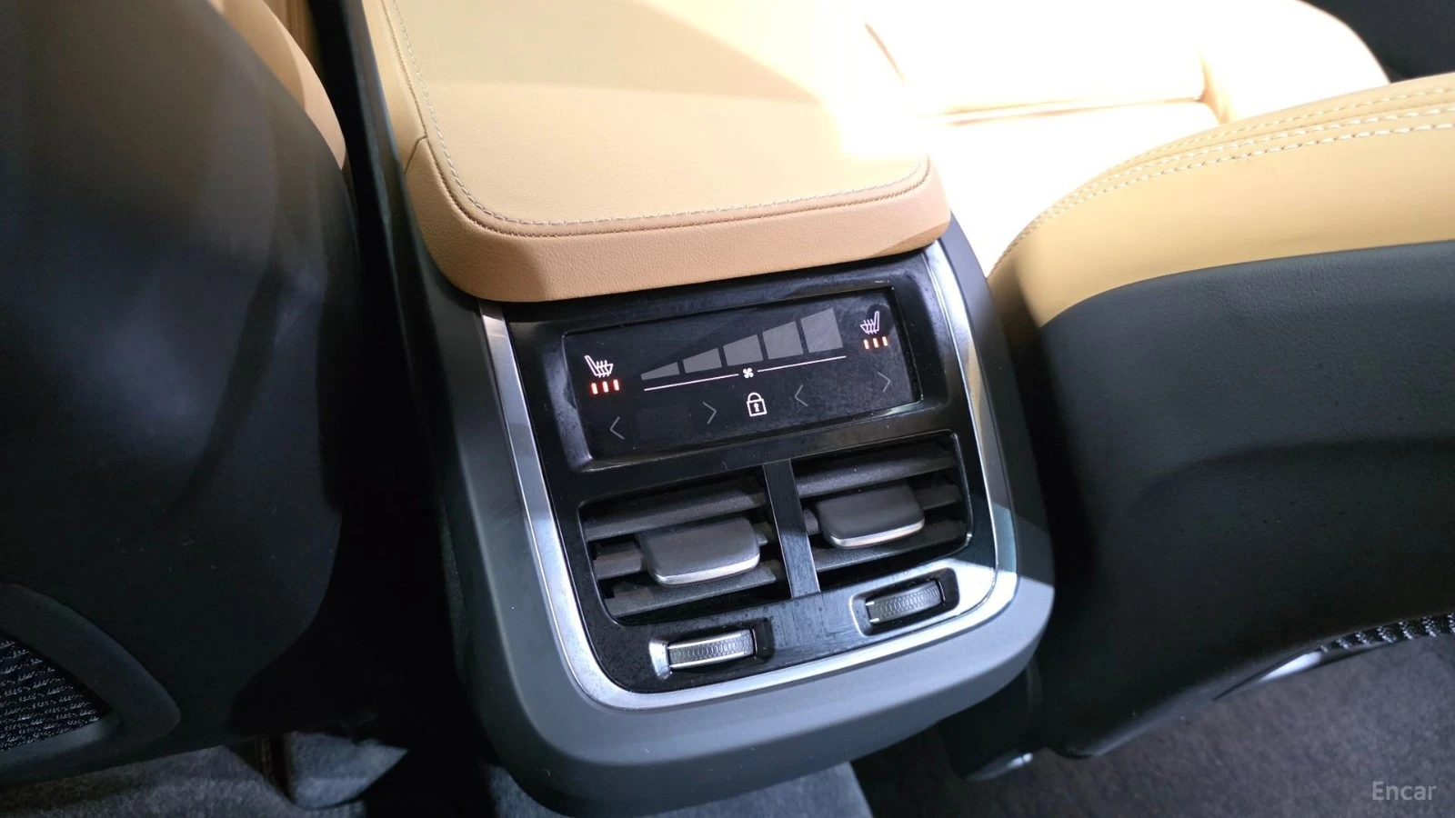 Volvo Xc90 B6 ULTRA BRIGHT* Bowers&Wilkins* , снимка 15 - Автомобили и джипове - 55530465