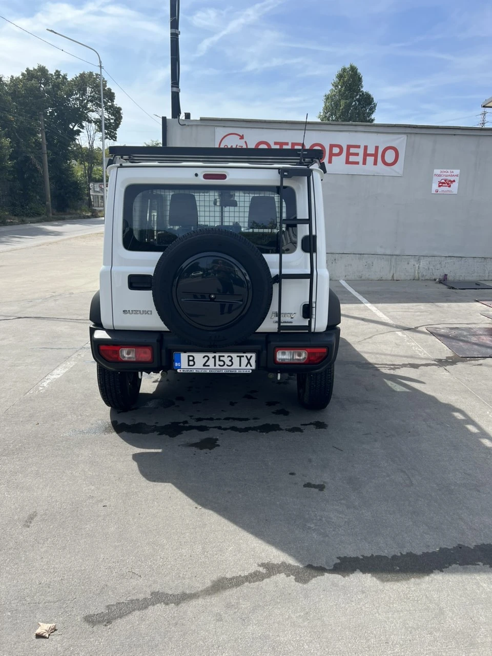 Suzuki Jimny, снимка 6 - Автомобили и джипове - 56120671