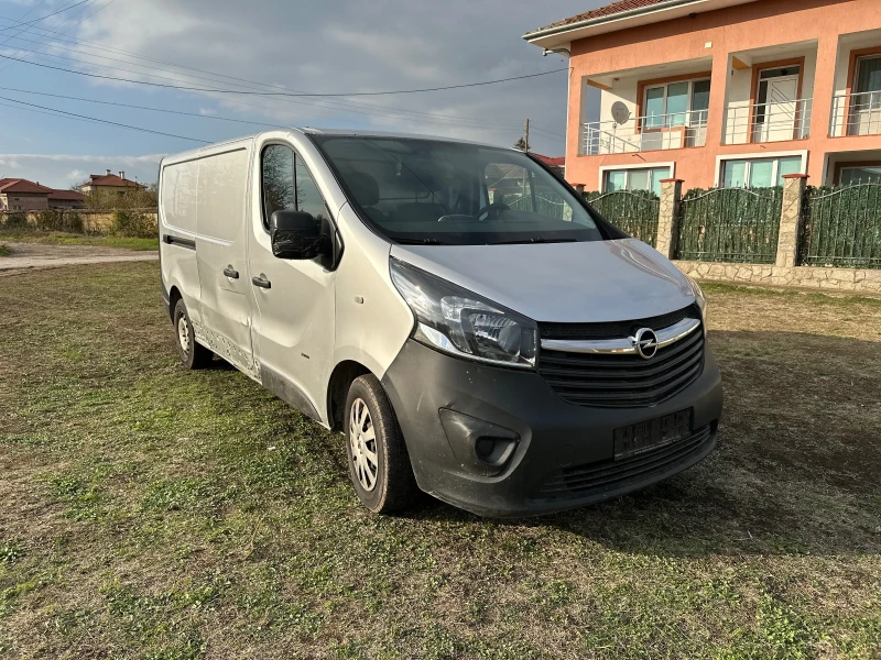 Opel Vivaro, снимка 3 - Бусове и автобуси - 47996933