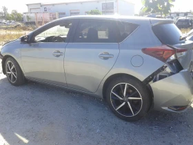 Toyota Auris 1.8, снимка 6