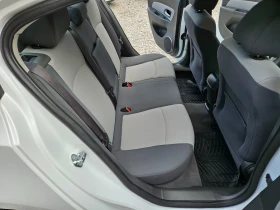 Chevrolet Cruze 1.6 бензин 113кс., снимка 11