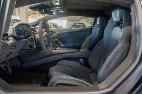 Lamborghini Revuelto 6.5 V12 HPEV / CERAMIC / CARBON, снимка 8