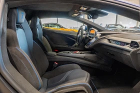 Lamborghini Revuelto 6.5 V12 HPEV / CERAMIC / CARBON, снимка 13