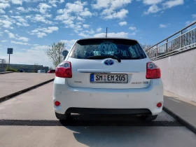 Toyota Auris Хибрид - автомат, снимка 5