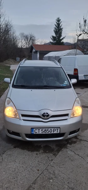 Toyota Corolla Verso, снимка 2