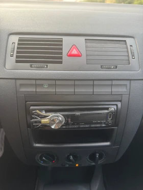 Skoda Fabia 1.2Бензин/Климатик - 2499 лв. - 70240839 14