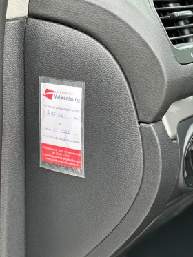 VW Golf 2.0 TDI 110kc * Бяла Перла* , снимка 12