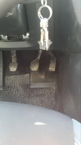 Skoda Octavia Joy - 12000 € / 23469.96 лв. - 32892492 11