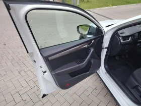 Skoda Octavia Scout - 9800 € / 19167.13 лв. - 23970559 12