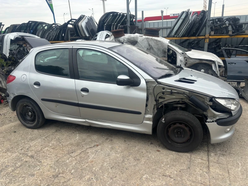 Peugeot 206 1.4HDi-1.4i, снимка 3 - Автомобили и джипове - 19390896