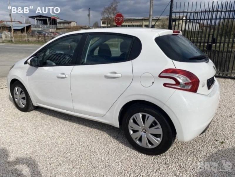 Peugeot 208 1.4 Дизел, 2016 г., 154000 км., ТОП, снимка 5 - Автомобили и джипове - 43351145