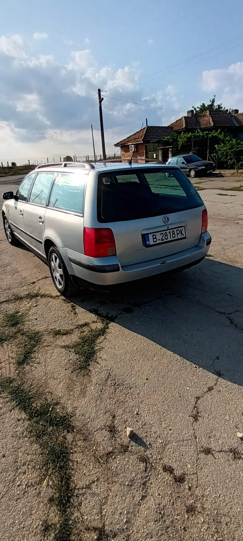 VW Passat, снимка 4 - Автомобили и джипове - 47468323