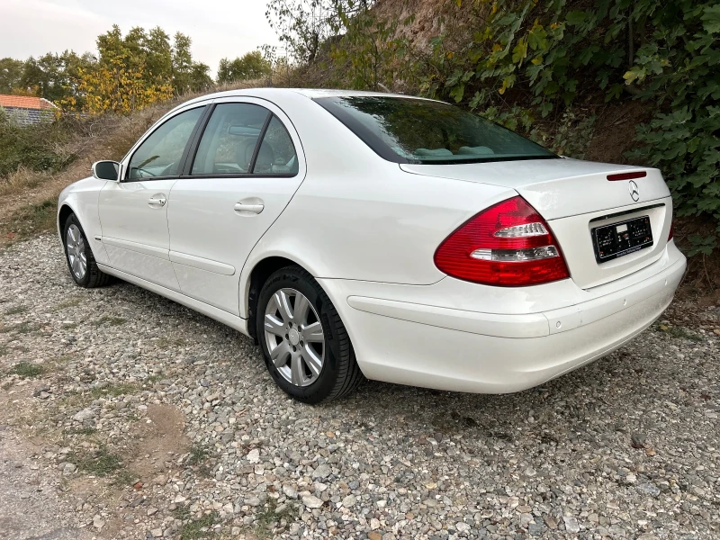 Mercedes-Benz E 240 БЕНЗИН-АВТОМАТ РЕАЛНИ КИЛОМЕТРИ V6, снимка 5 - Автомобили и джипове - 47830028