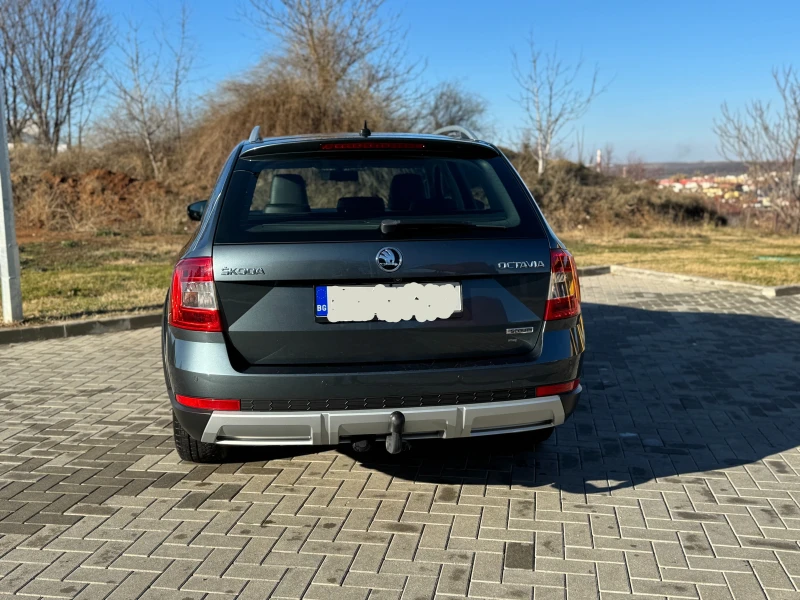 Skoda Octavia Scout 4x4 , снимка 6 - Автомобили и джипове - 48434696