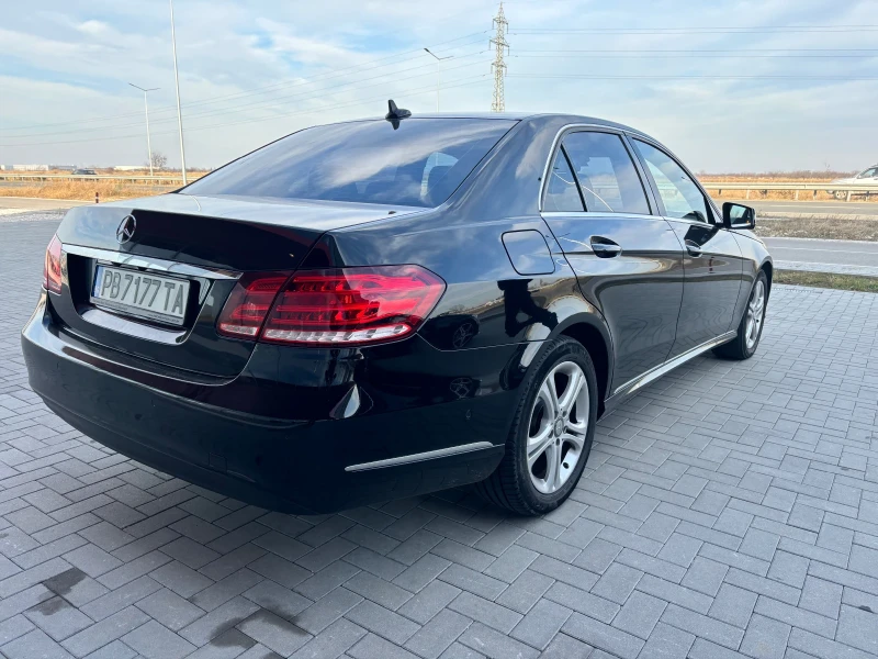 Mercedes-Benz E 220, снимка 6 - Автомобили и джипове - 49026073