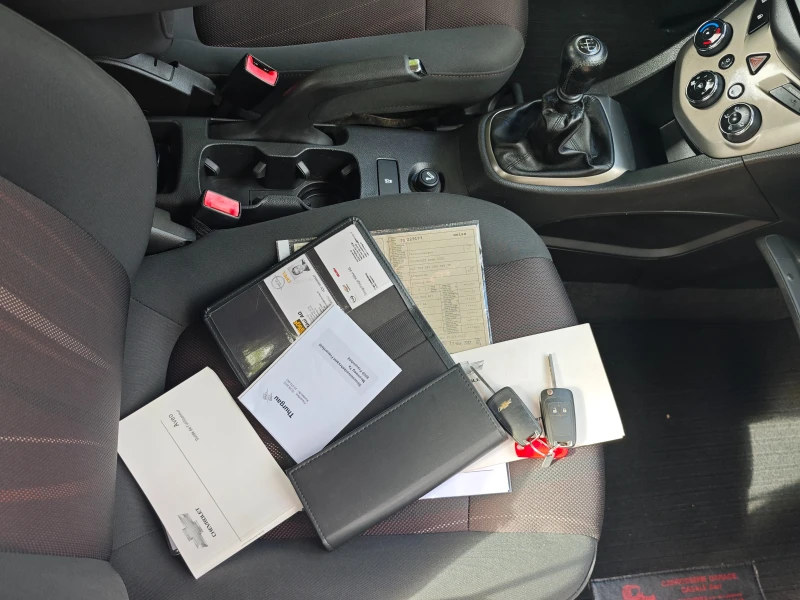 Chevrolet Aveo 1.4i-16V-LIMITED EDITION, снимка 17 - Автомобили и джипове - 52114119