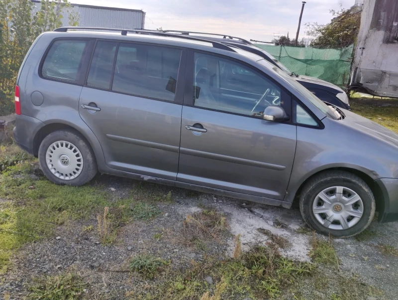 VW Touran T1, снимка 2 - Автомобили и джипове - 52295845