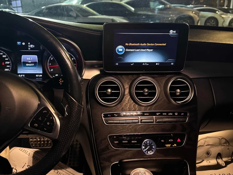 Mercedes-Benz C 400 * CARFAX * БЕЗ ПЪРВОНАЧАЛНА ВНОСКА, снимка 9 - Автомобили и джипове - 52869135