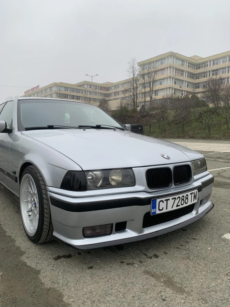 BMW 318, снимка 10 - Автомобили и джипове - 53250493