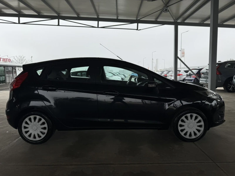 Ford Fiesta 75ps* КЛИМАТИК* FACELIFT* , снимка 6 - Автомобили и джипове - 53255396