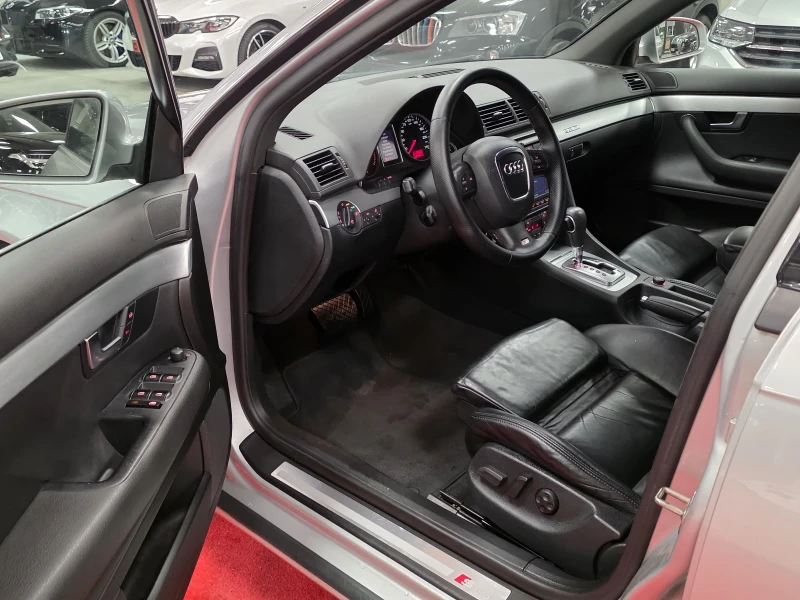 Audi A4 Face/S-line/3.0TDI (233hp)Quattro/ZF-6/Navi/Swiss, снимка 9 - Автомобили и джипове - 53309556