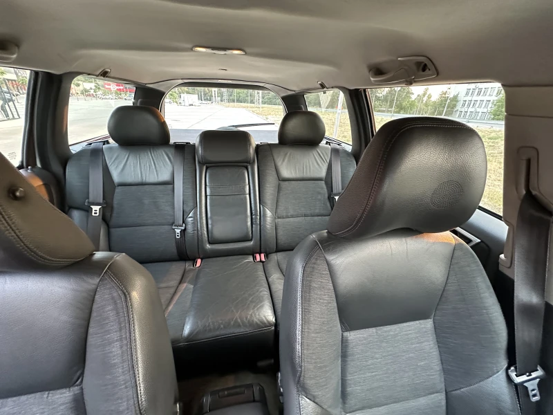 Volvo V70 D5 AWD 6-скорости, снимка 14 - Автомобили и джипове - 53344571