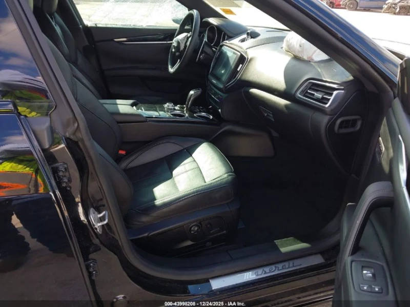 Maserati Gransport 3l Ghibli S, снимка 5 - Автомобили и джипове - 53577527