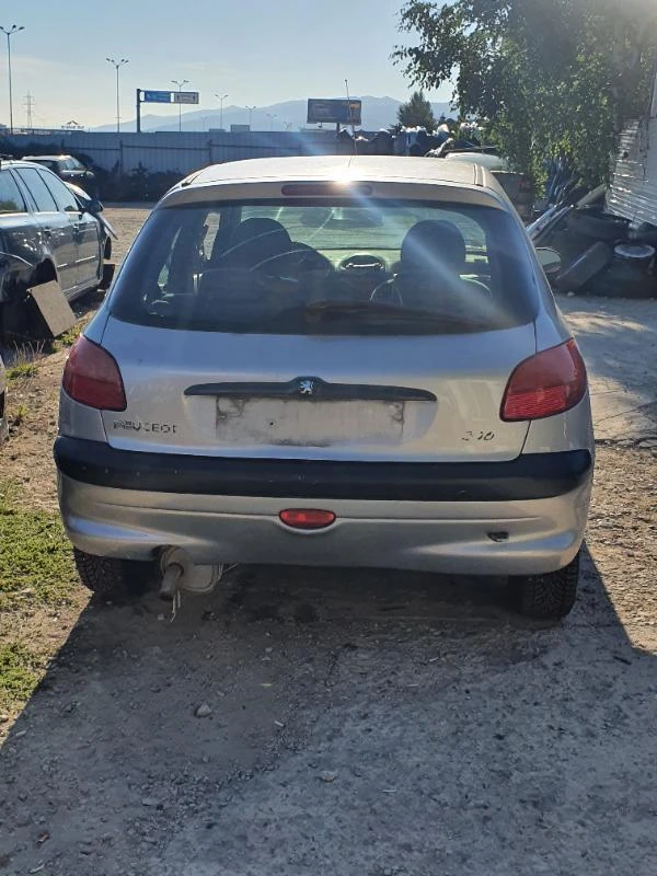 Peugeot 206 1.4HDi-1.4i, снимка 15 - Автомобили и джипове - 19390896