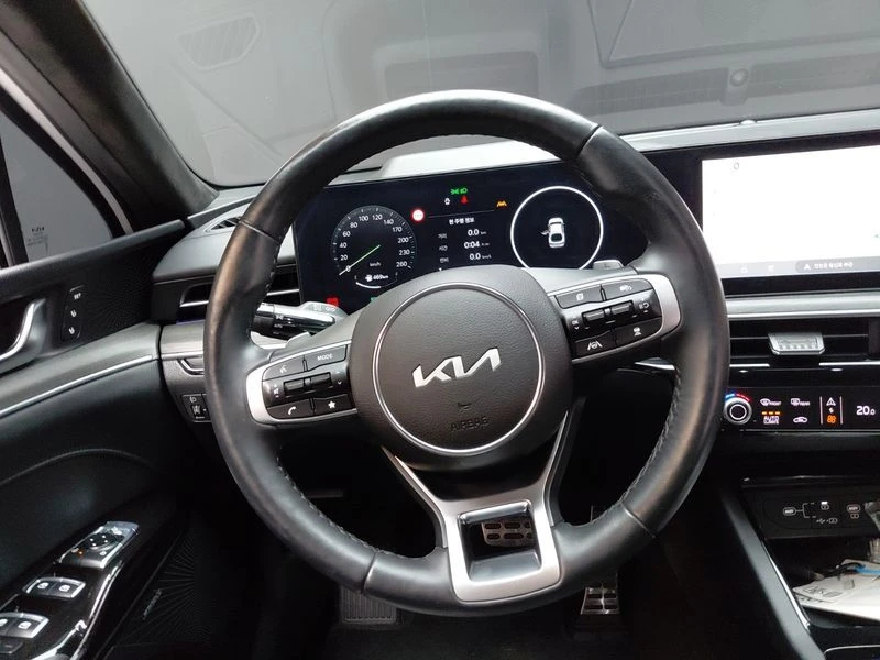 Kia K5 Signature| 193к.с., снимка 15 - Автомобили и джипове - 56268829