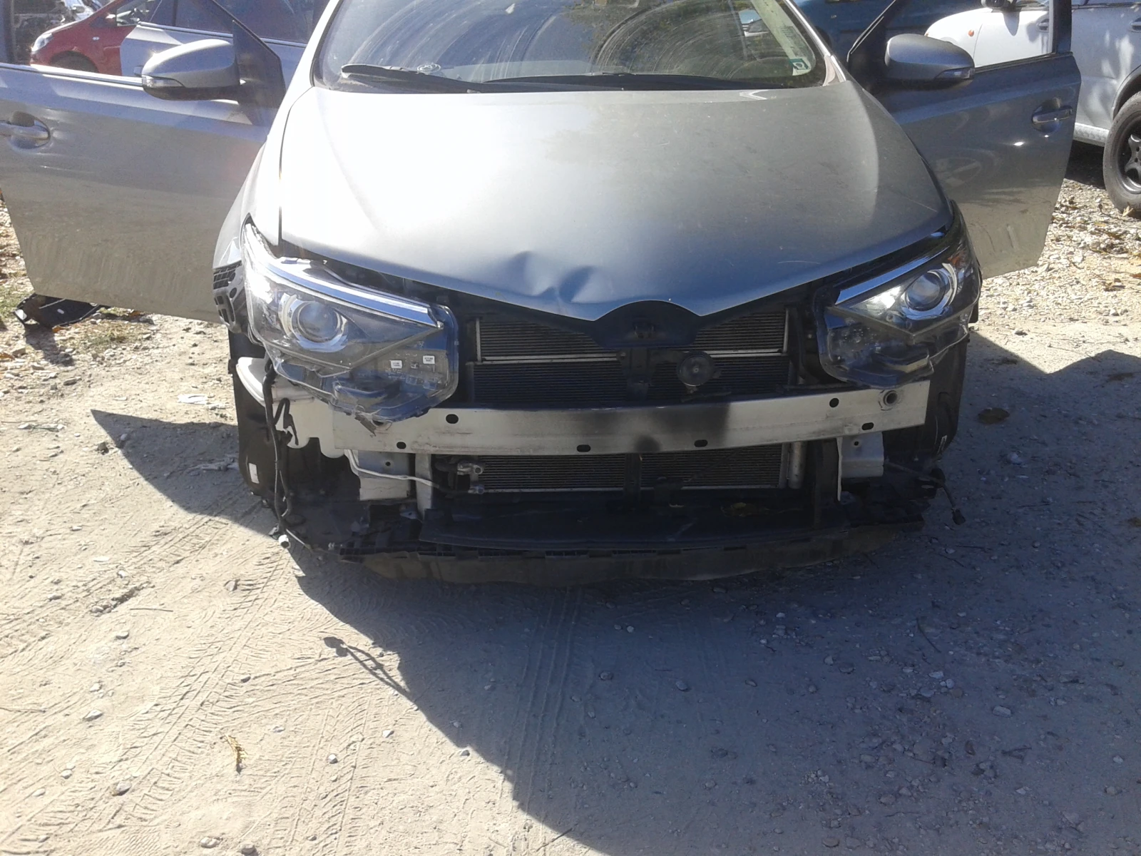 Toyota Auris 1.8 | Mobile.bg   11