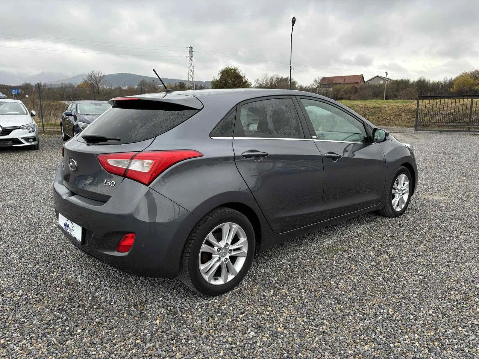 Hyundai I30 1.6 , Euro 6, Нов Внос - изображение 4